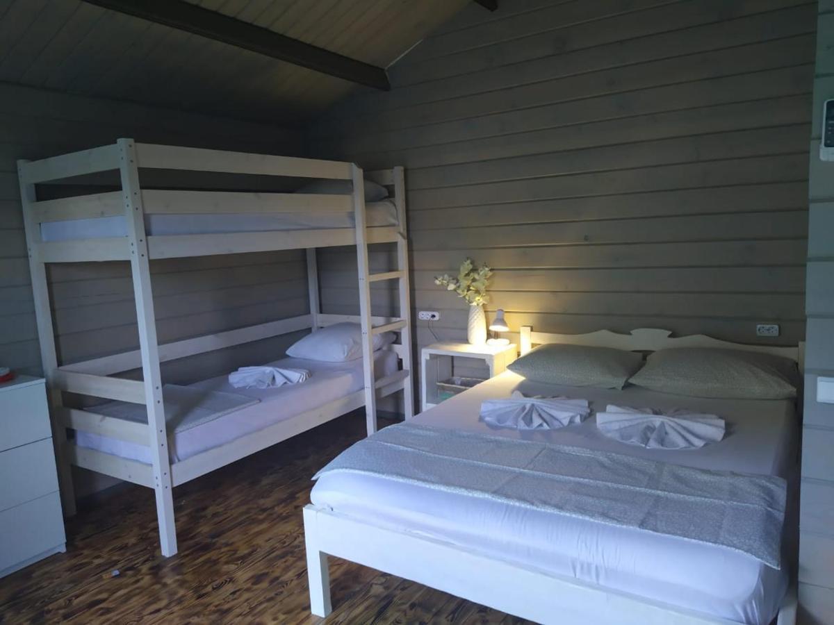 Guest House Lev Піцунда Екстер'єр фото